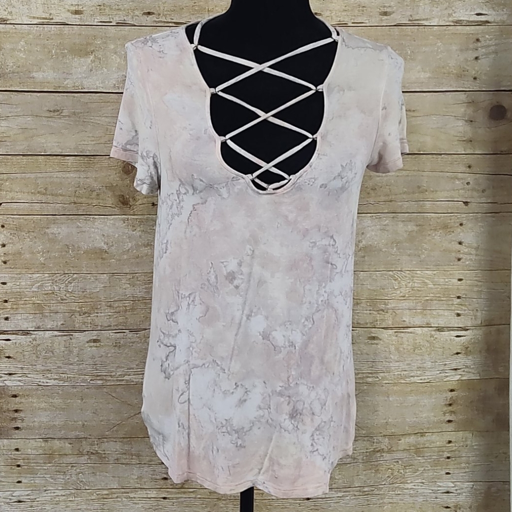 American Eagle Soft & Sexy Marble Lace Up Tee